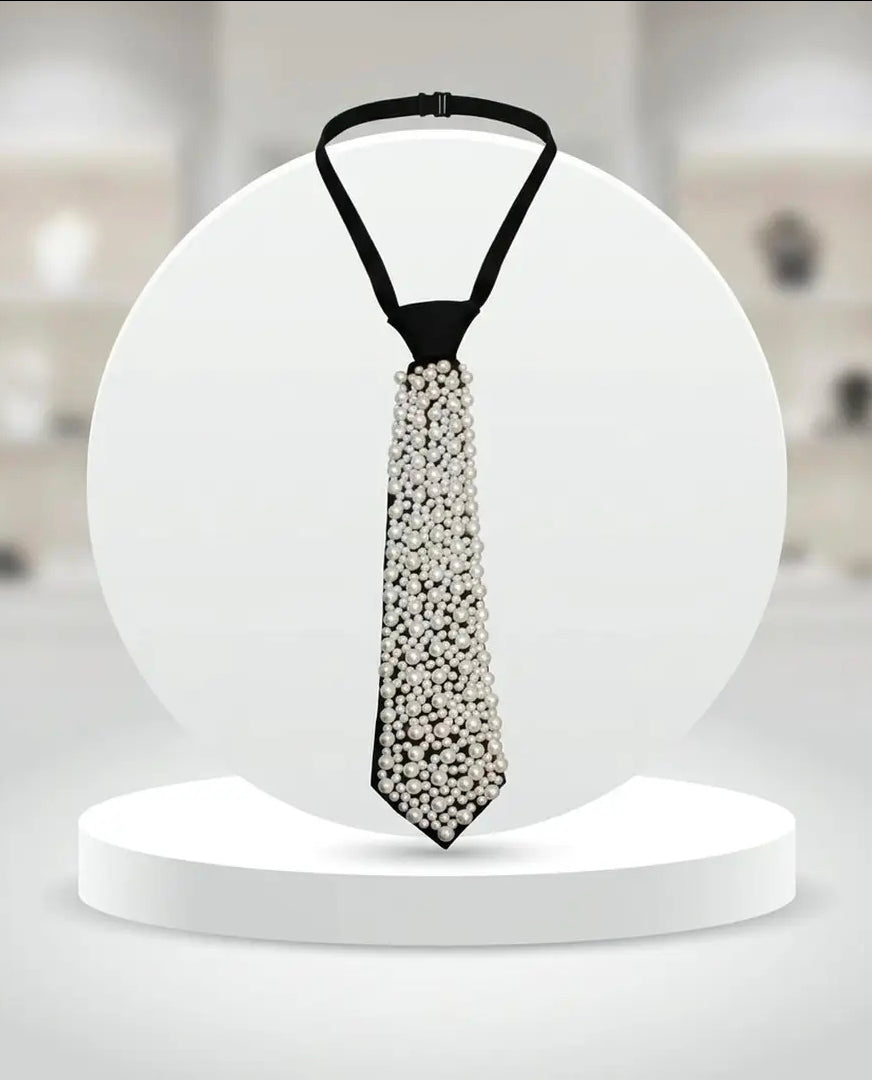 Feminine Sophisticated Necktie